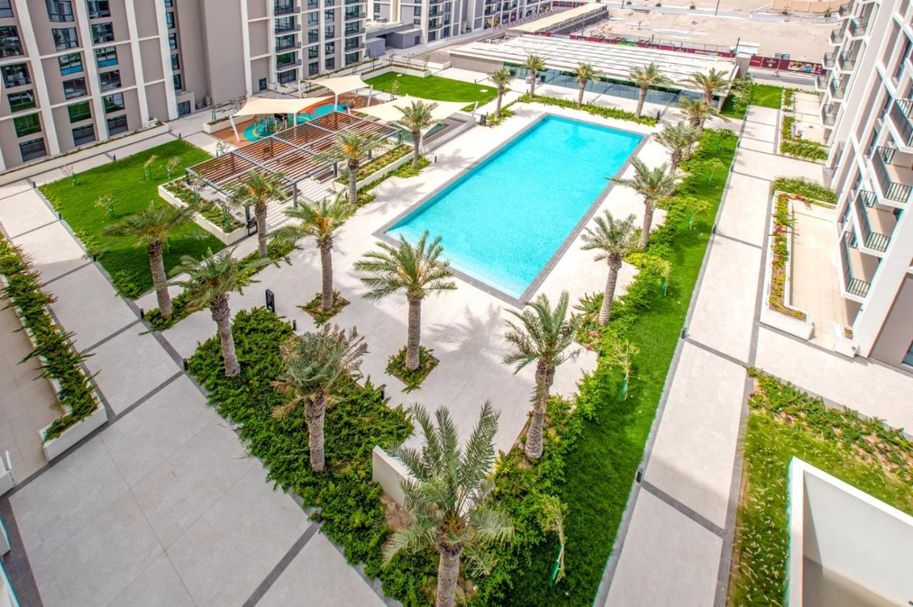 A Luxury Aprt 2 Bedrooms Balcony With Wonderful View Mall Access Hi Speed Wifi Beach Access & Much More For Family Only Samaheej Eksteriør bilde